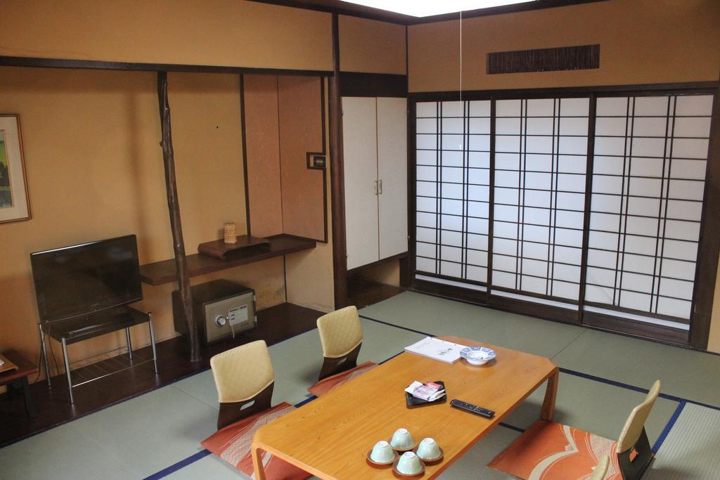 ホテル 下呂温泉 つるつるの湯 みのり荘 下呂市 部屋 写真